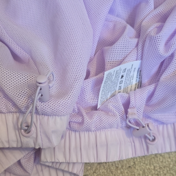 Nike Sportswear Essential Women's Oversized Woven Jacket, Size M, NWT - Picture 11 of 16